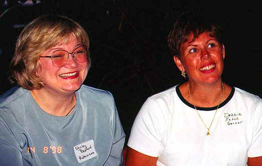 gradnite_shirley_bedford_debbie_fetch.JPG (35856 bytes)