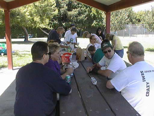 picnic9_tableshot.JPG (46876 bytes)